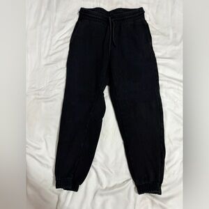 Aritzia TNA Classic Black Joggers